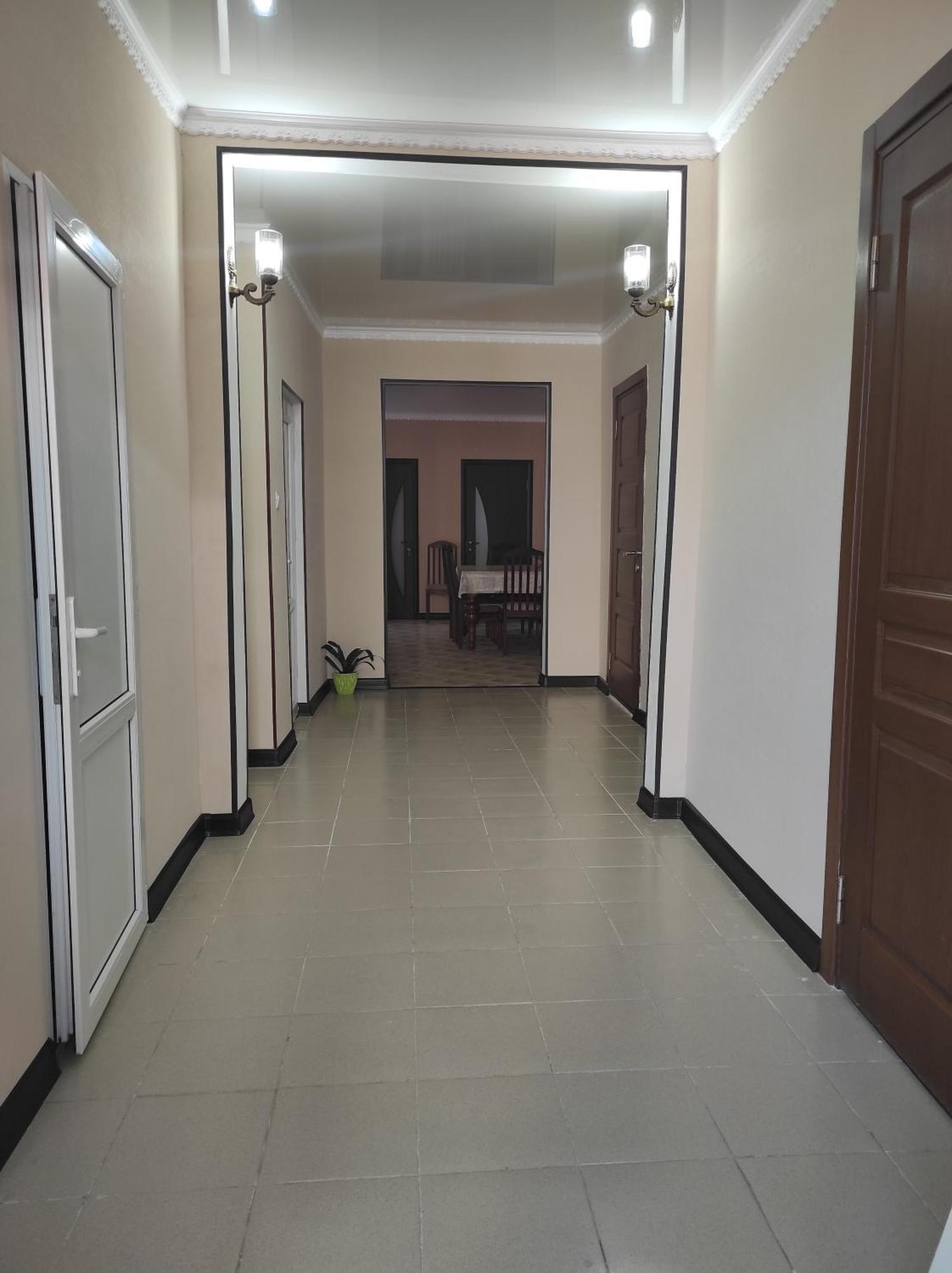 Hotel Гостевой Дом Лума Sukhumi Exterior foto